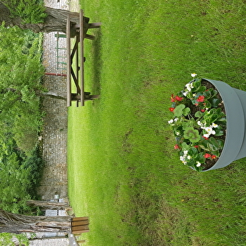 Aire de pique-nique Place du Château - CHAUMONT