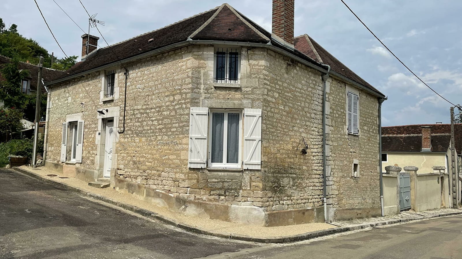 Léontine