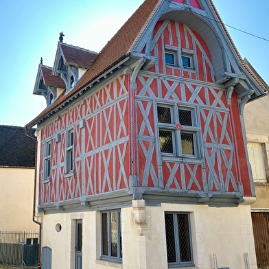 Aux Trois Otus