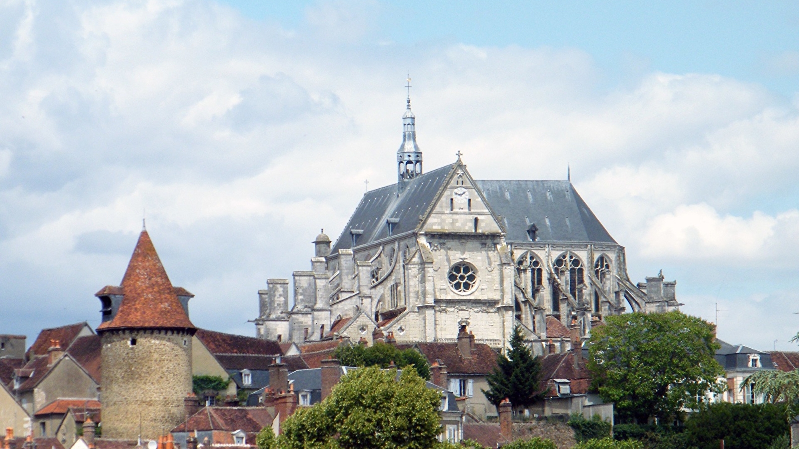 A la découverte de Saint-Florentin et du Canal de Bourgogne