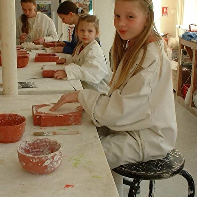 Des ateliers et des visites spécialement réservés aux petits curieux, et même aux plus grands !