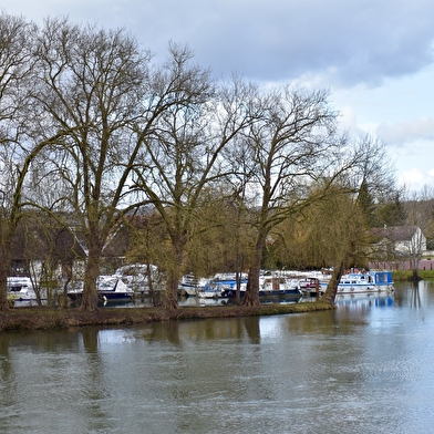 Halte nautique de Villeneuve-sur-Yonne