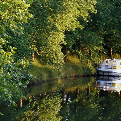 Le canal du Nivernais, une itinérance fluviale