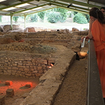 Costumé et muni de ton livret, tu pourras même jouer à des jeux romains après la visite ! - ESCOLIVES-SAINTE-CAMILLE