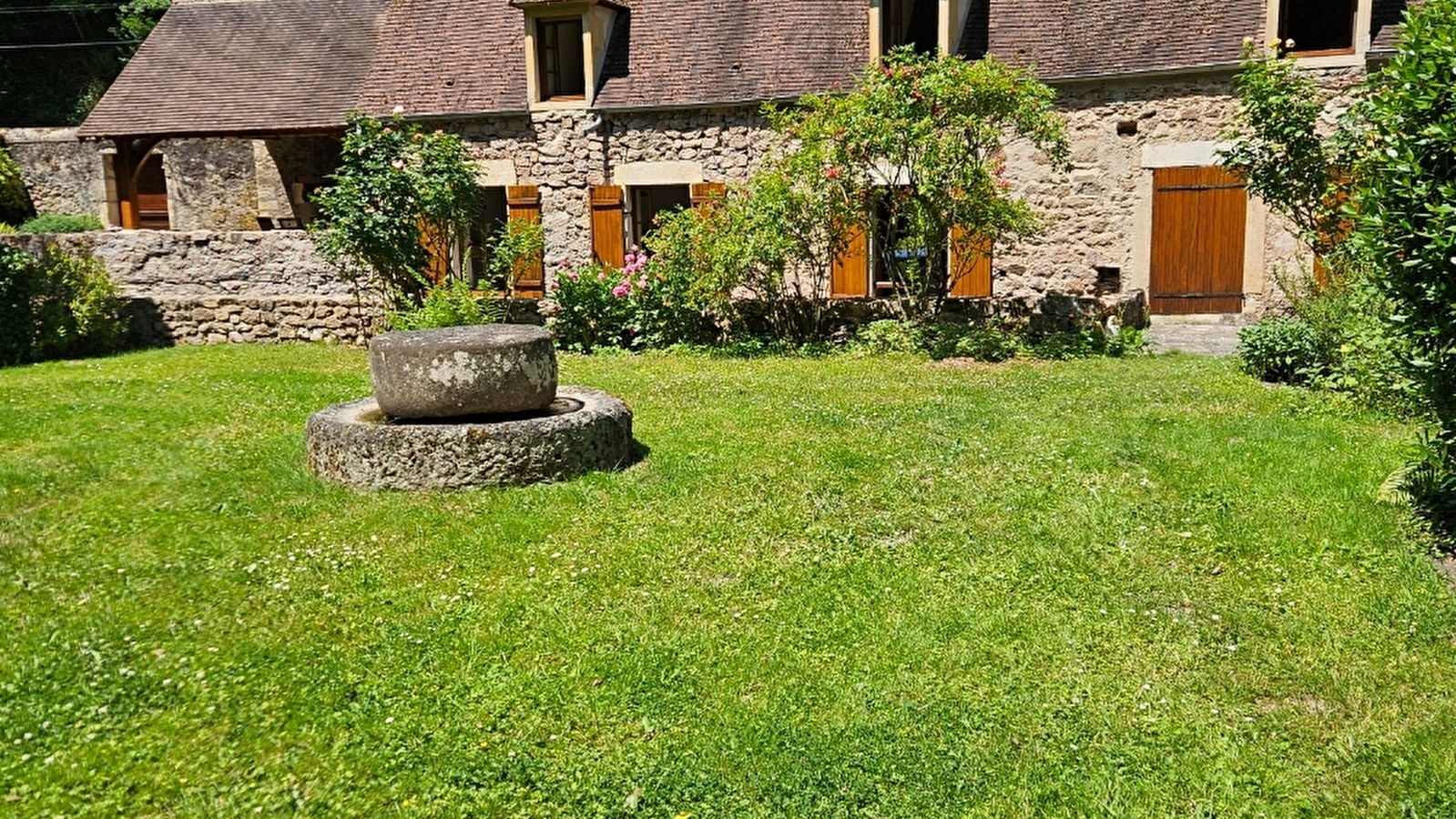 Le Petit Moulin