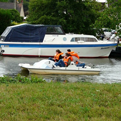 Camping Les Lancières - location de bateaux à pédales