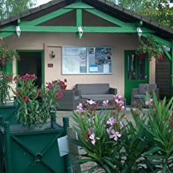 Camping La Cascade - TONNERRE