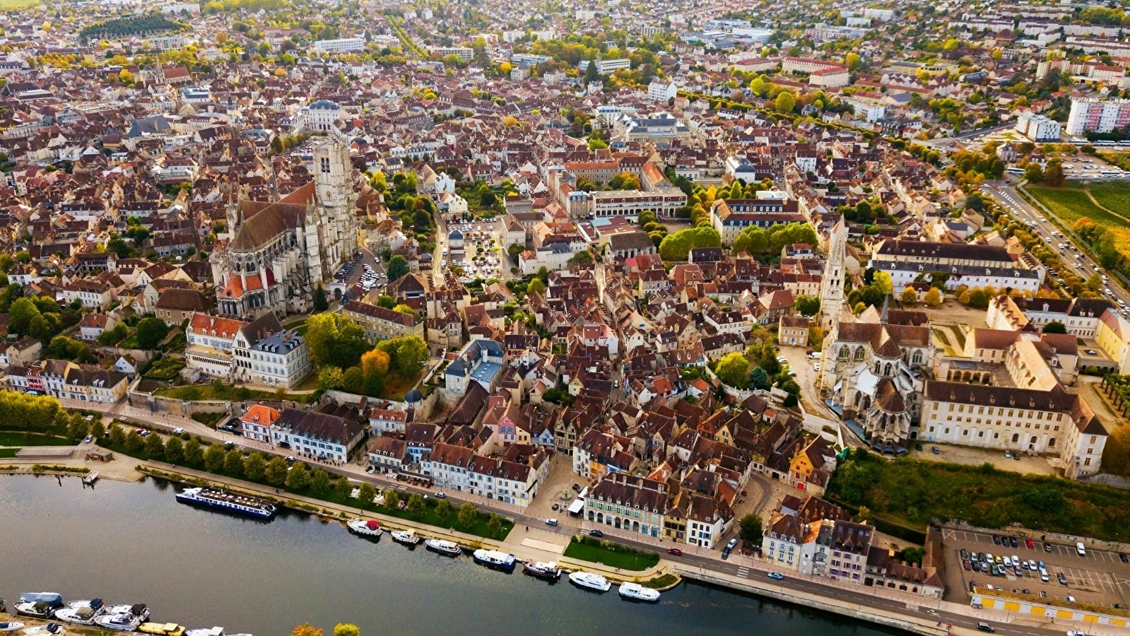 Visite guidée - Le tour d'Auxerre en 80 minutes