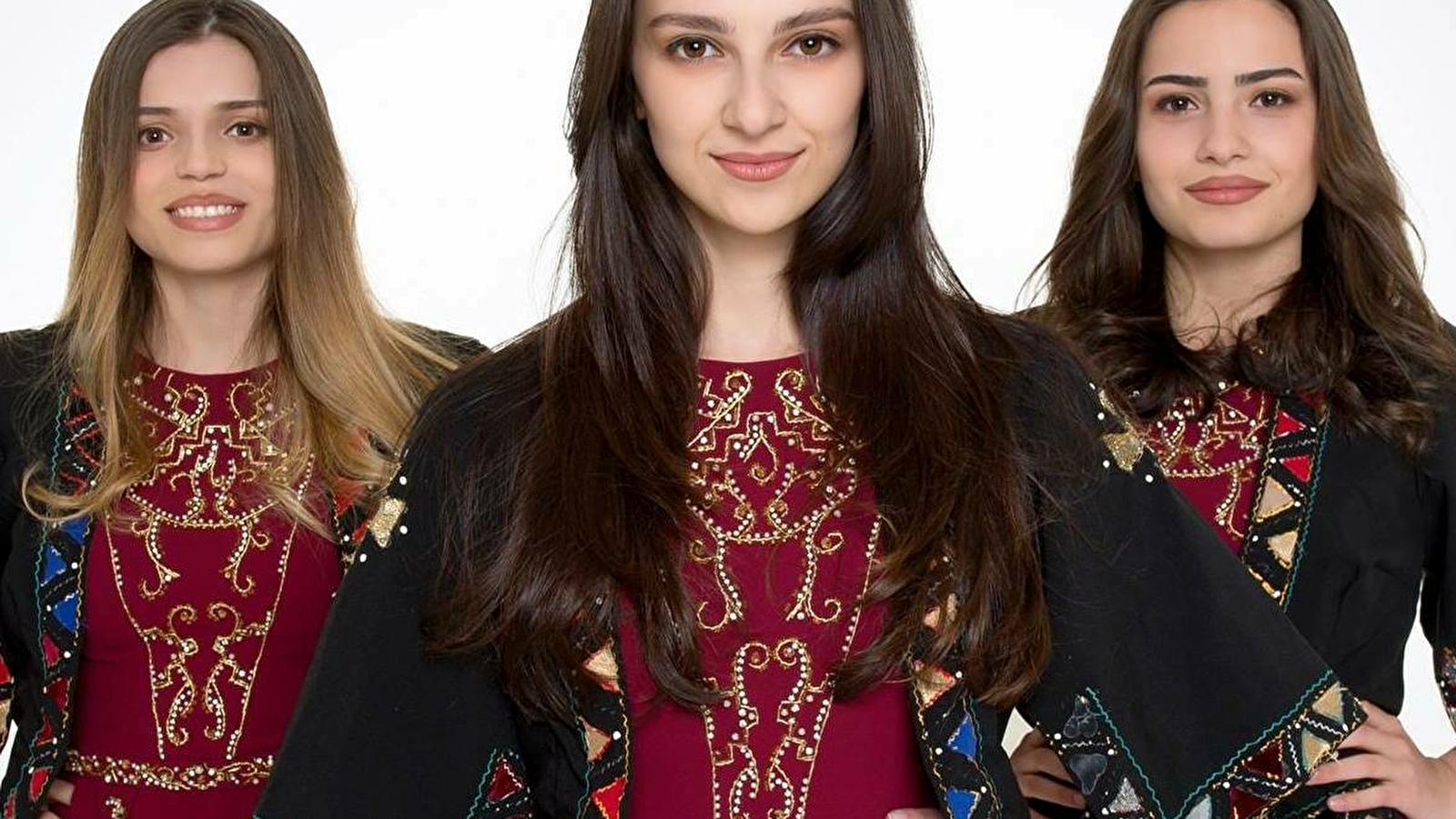 TRIO MANDILI