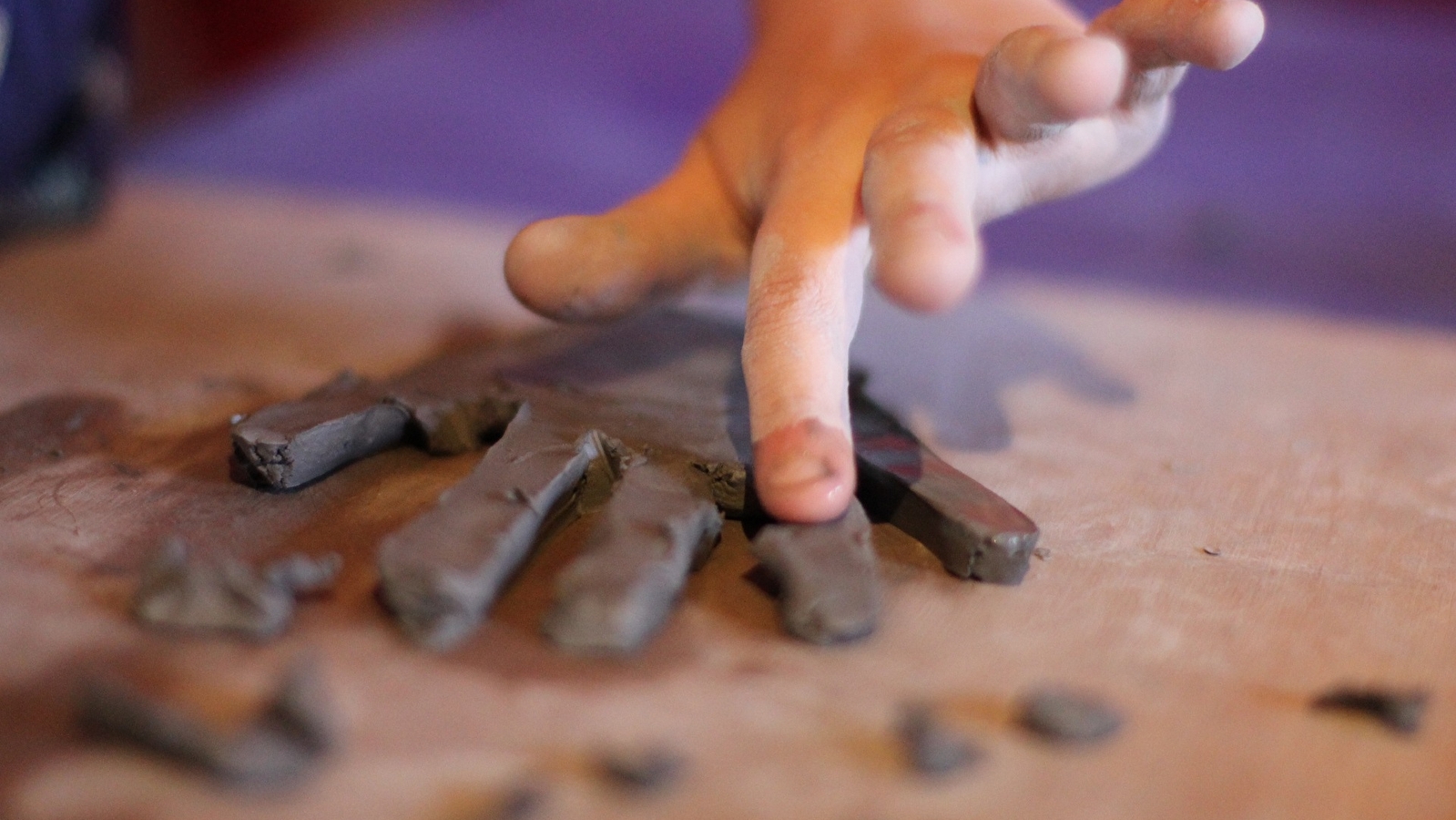 Peinture, modelage, dessin, matière... choisis ta technique et repars avec ton oeuvre !