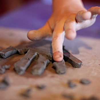 Peinture, modelage, dessin, matière... choisis ta technique et repars avec ton oeuvre ! - FONTENOY