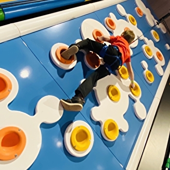 Si tu as de l'énergie à revendre, le parc Fun Space est fait pour toi ! - SENS