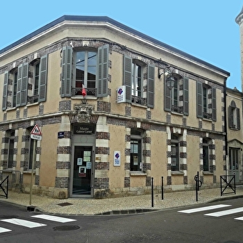 Office de Tourisme de Sens et du Sénonais - BIT de Villeneuve-sur-Yonne - VILLENEUVE-SUR-YONNE
