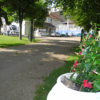 Camping d'Auxerre l'Arbre Sec