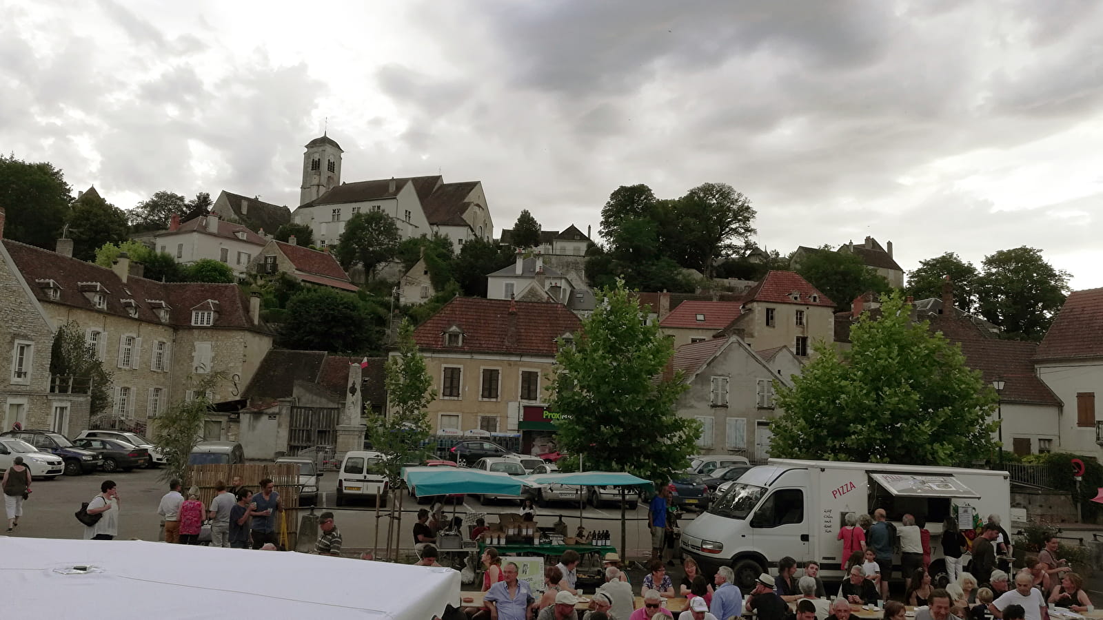 Musimarché, marché gourmand et nocturne