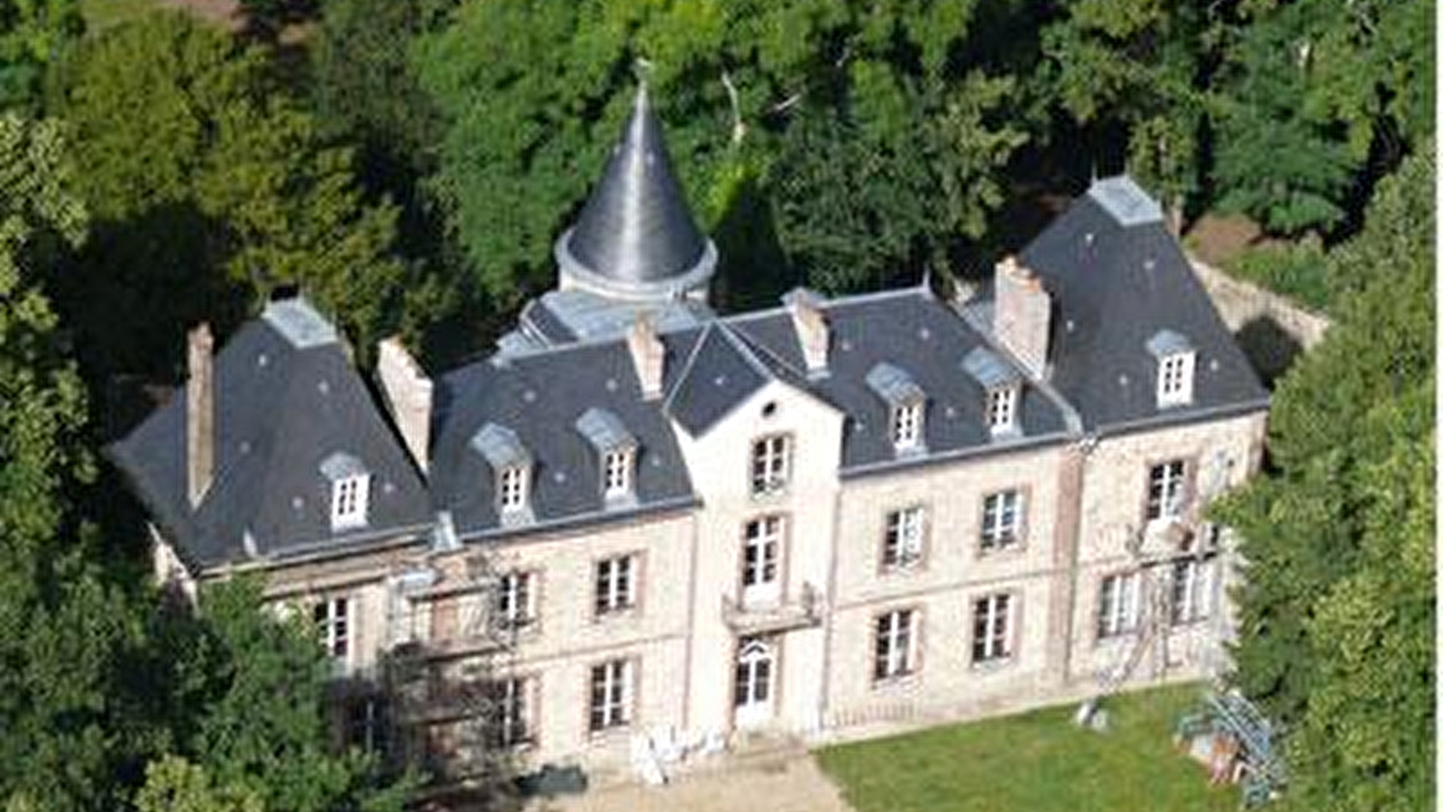 Château-Parc de Plessis Saint-Jean