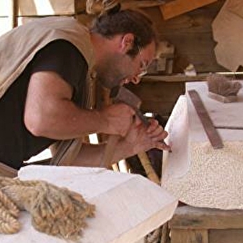 Et si tu essayais toi aussi de devenir un 'bâtisseur' du Moyen Âge ? - TREIGNY-PERREUSE-SAINTE-COLOMBE